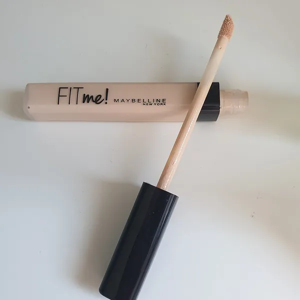 Instant Age Rewind® Eraser Concealer
