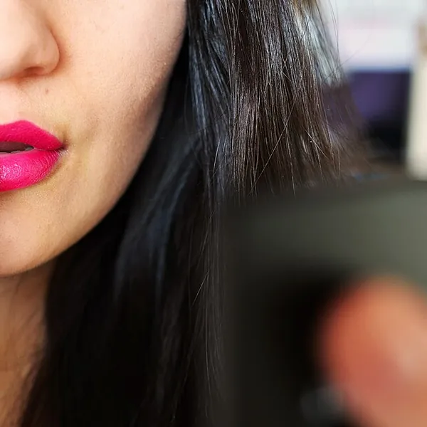 Moisturizing Serum Lipstick
