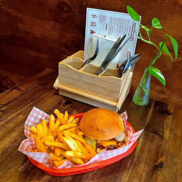 2 Cheeseburger Meal
