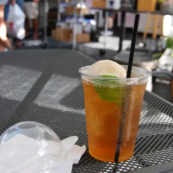 Lychee Green Tea with Lychee Jelly