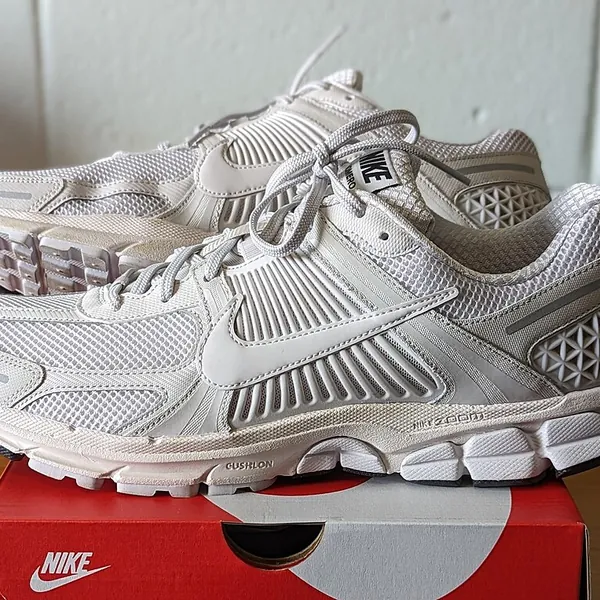 Nike Zoom Vomero 5